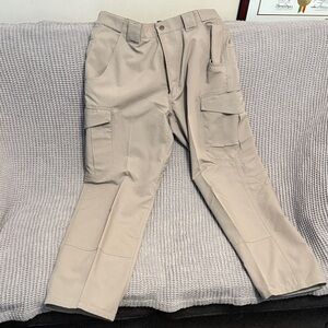 Men's Classic Tan Cargo Pants